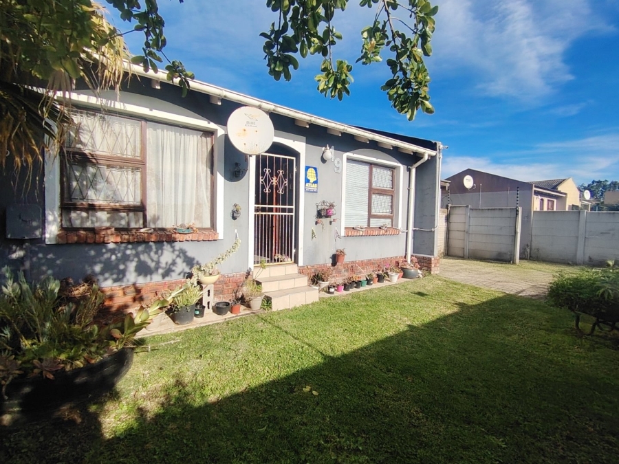 2 Bedroom Property for Sale in Sherwood Eastern Cape